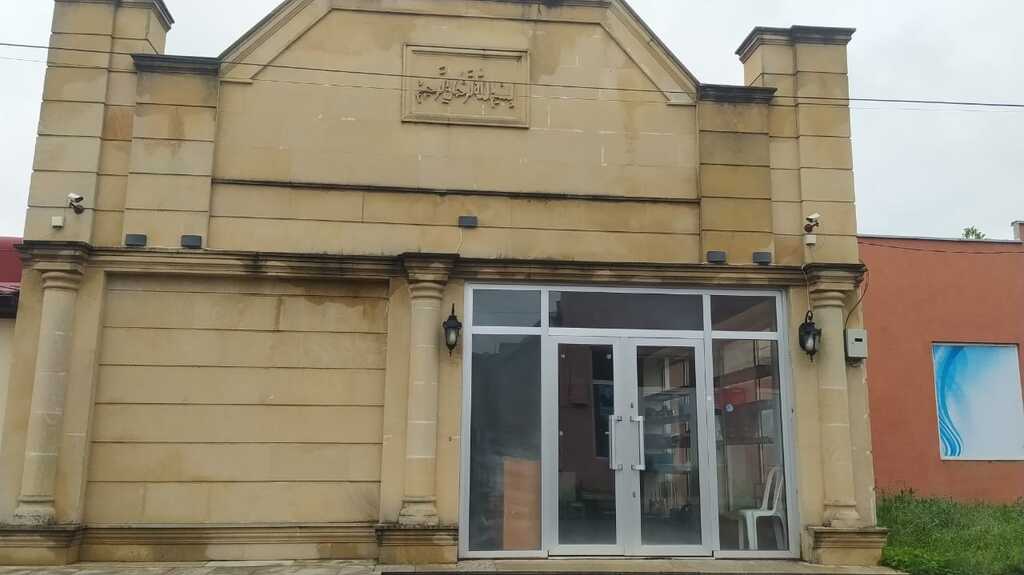 1869113