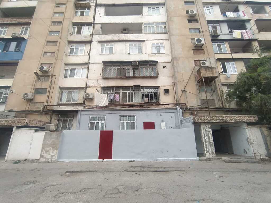 1876415