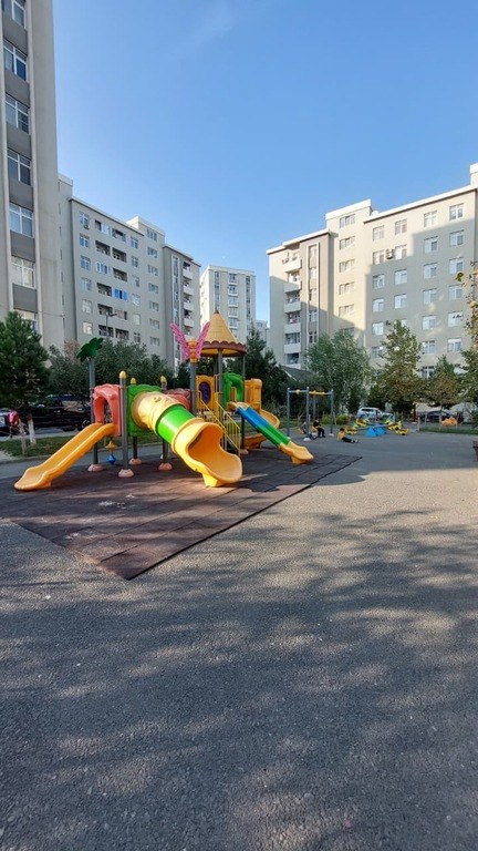 1876832