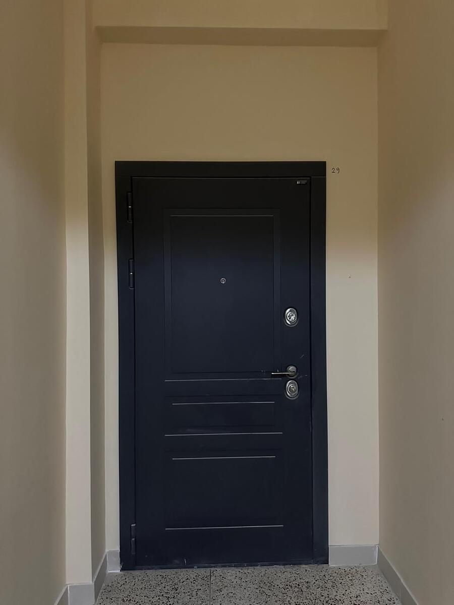 2058047