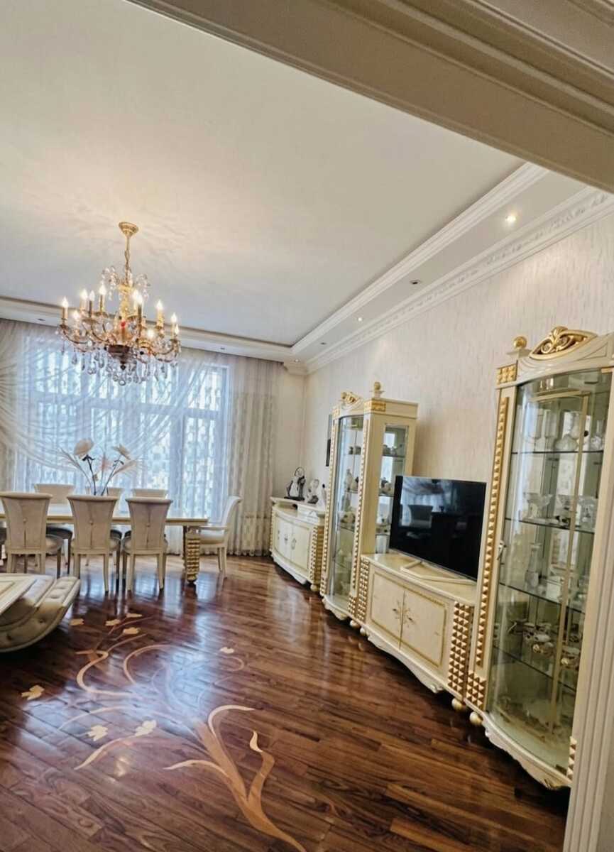 2062343