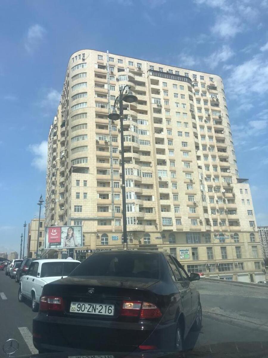 2063548