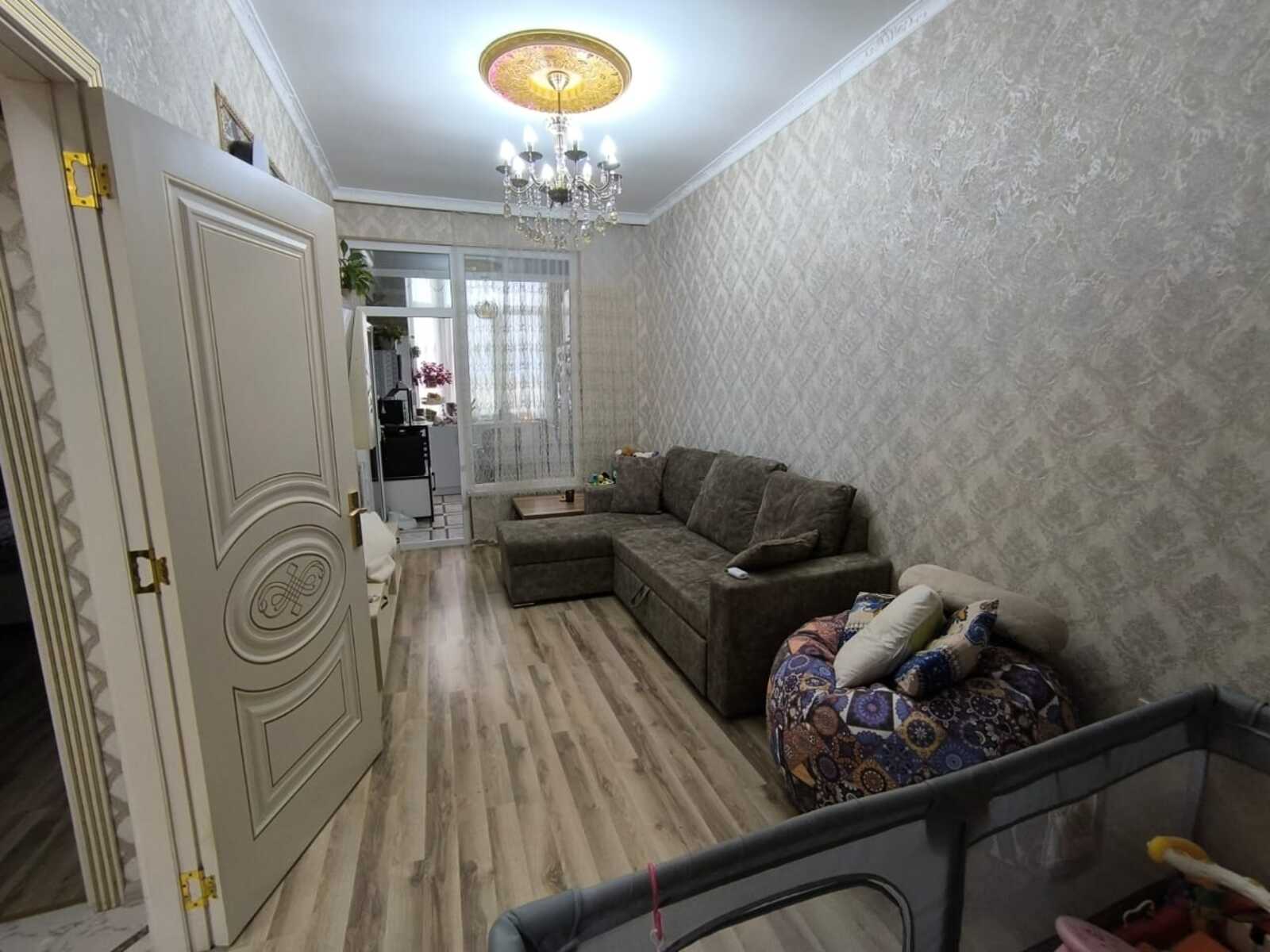 2064802