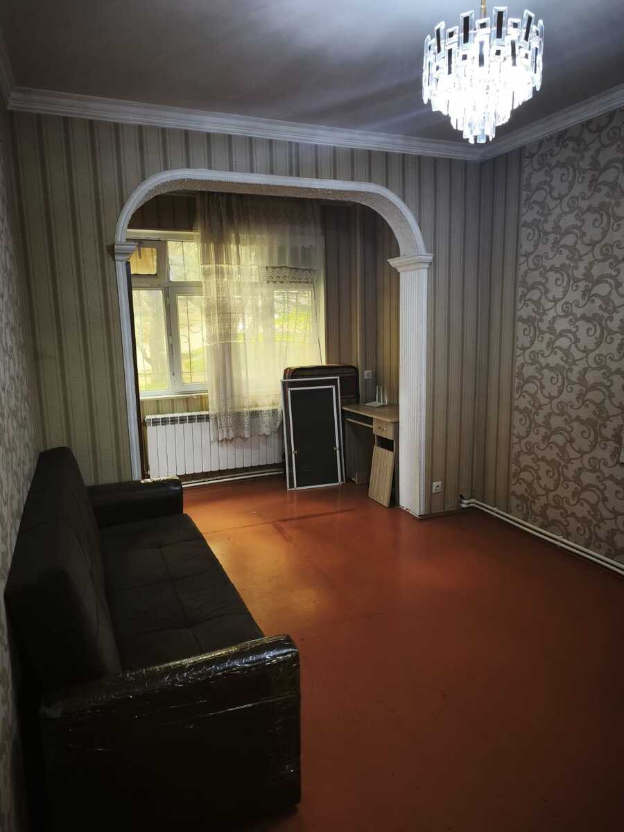 2065933