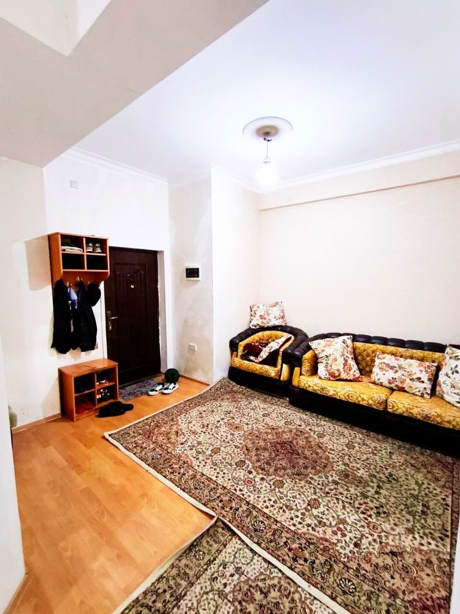 2067077