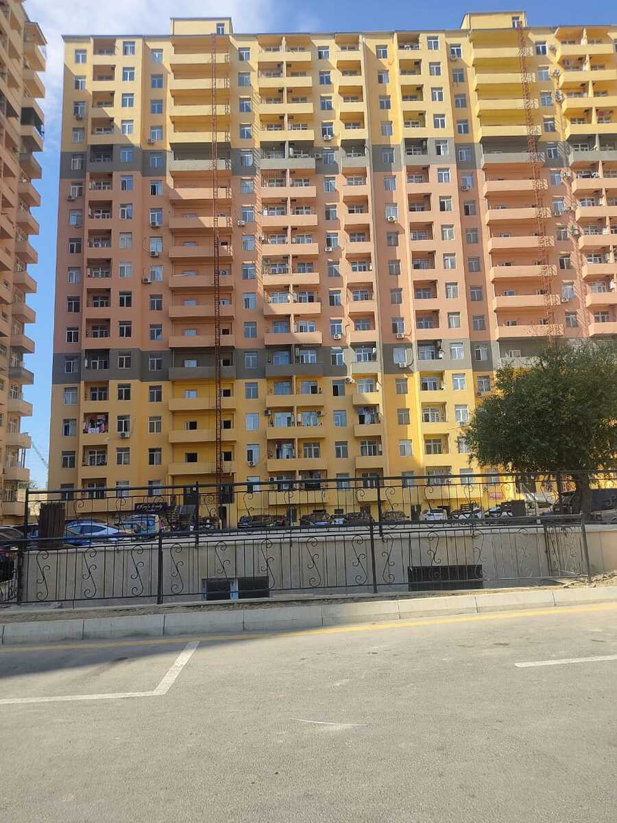 2067748
