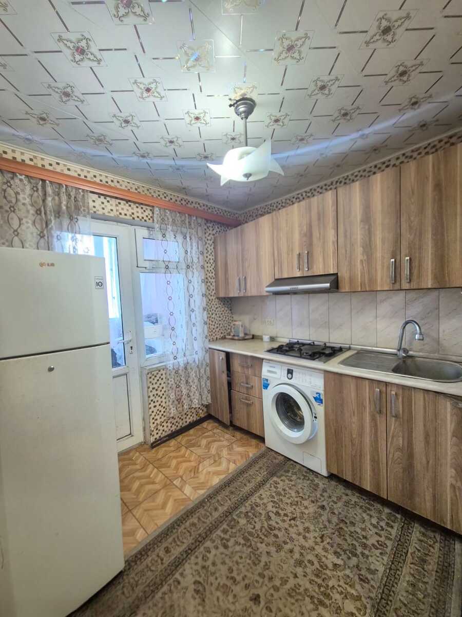 2067942