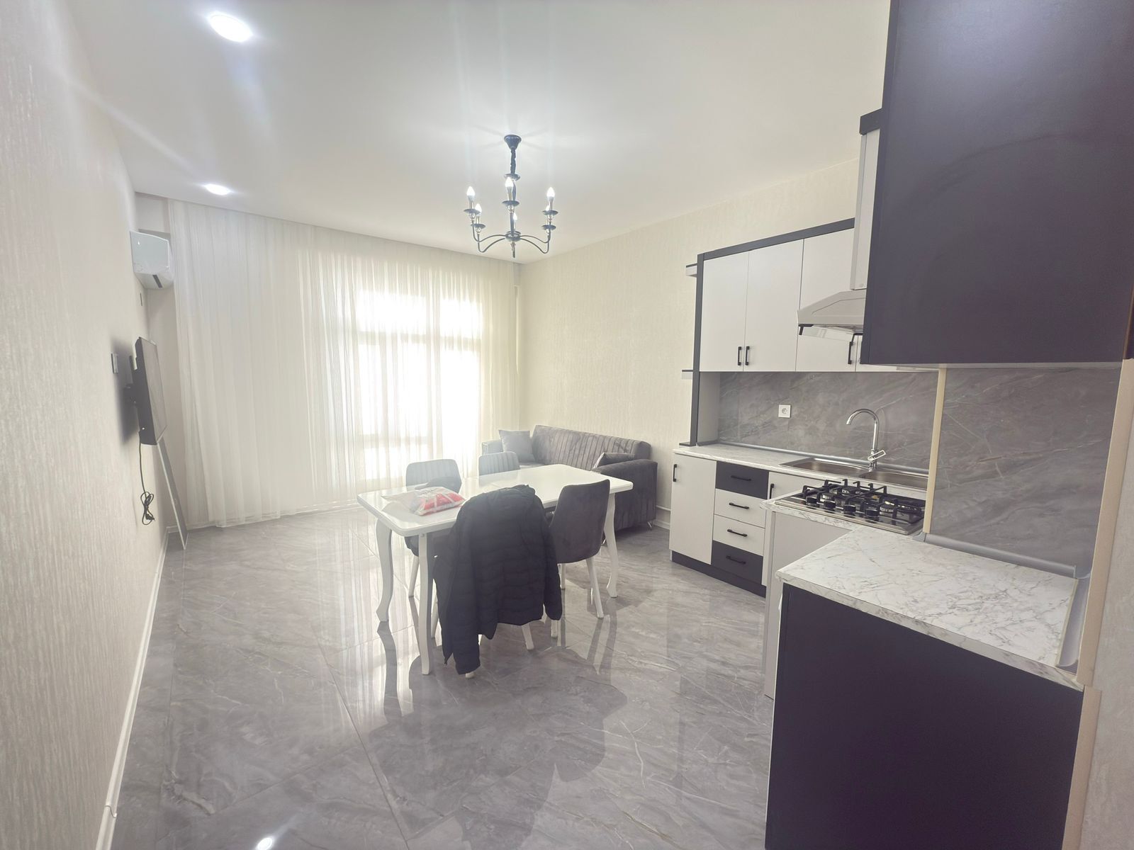 2068797