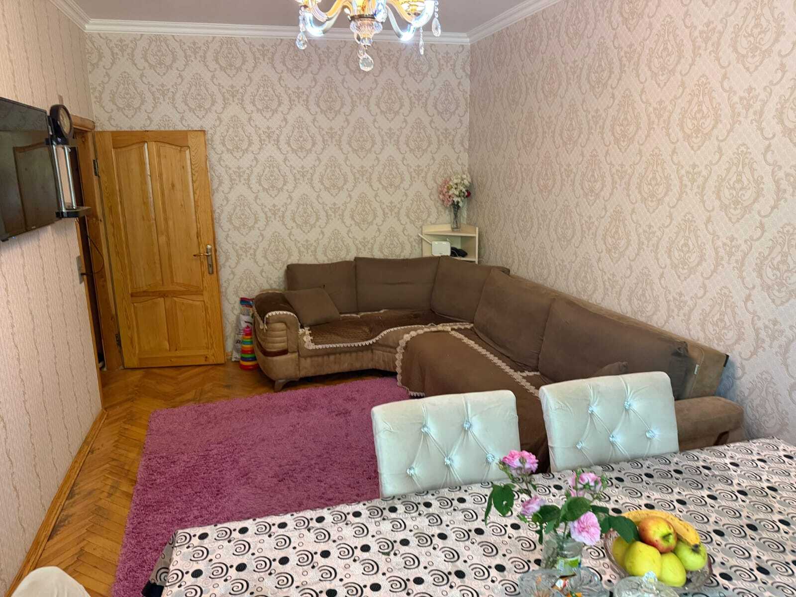 2079624