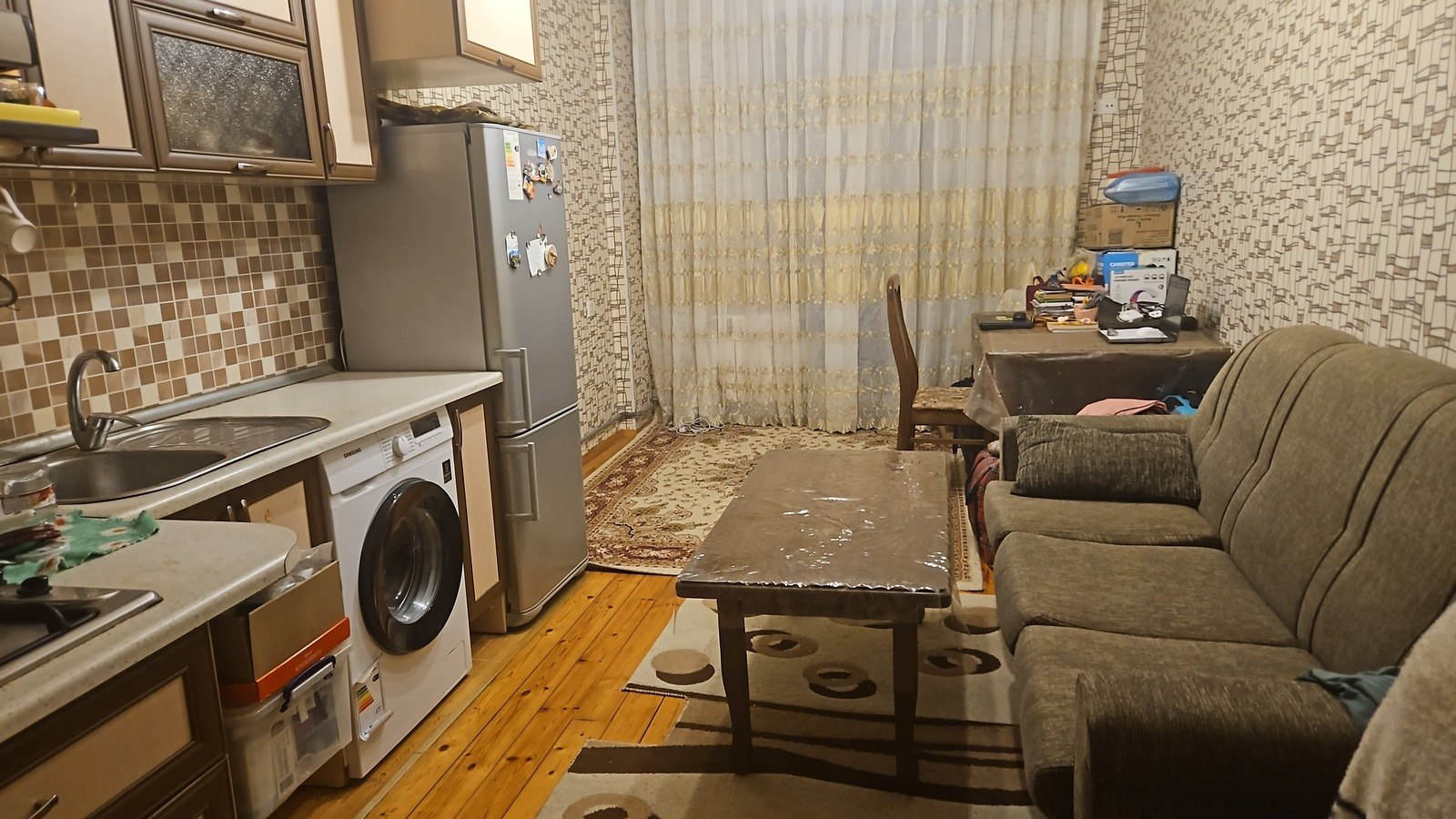 2081825