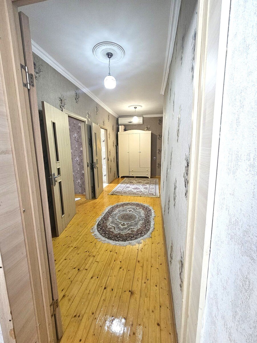2083253